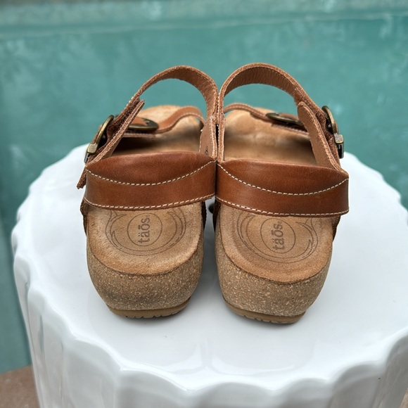 Taos “Vera” leather sandal sz 11 - 11.5 like new - Picture 3 of 8